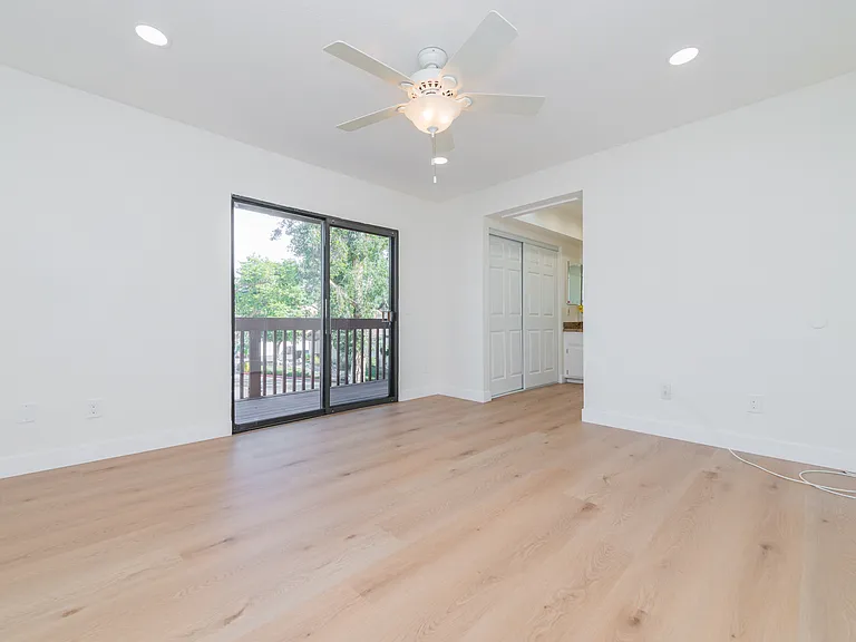 5212 Berkshire Way — Photo 16