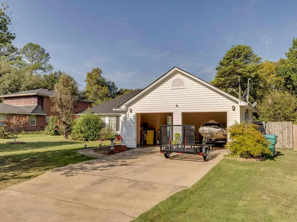 1325 Gladney Dr, Bastrop, LA 71220