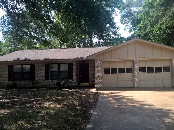 1618 McKewen Dr, Nacogdoches, TX 75965
