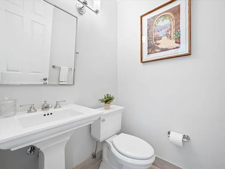 7557 Preserve Dr — Photo 24