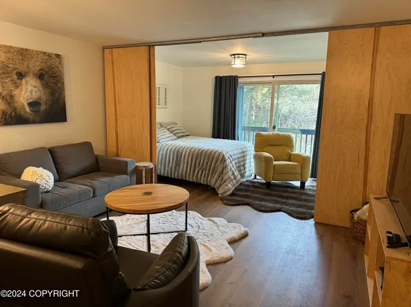 282 Crystal Mountain Rd APT 102S, Girdwood, AK 99587