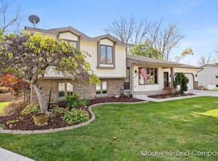 3808 Crowfoot Dr SW, Grandville, MI