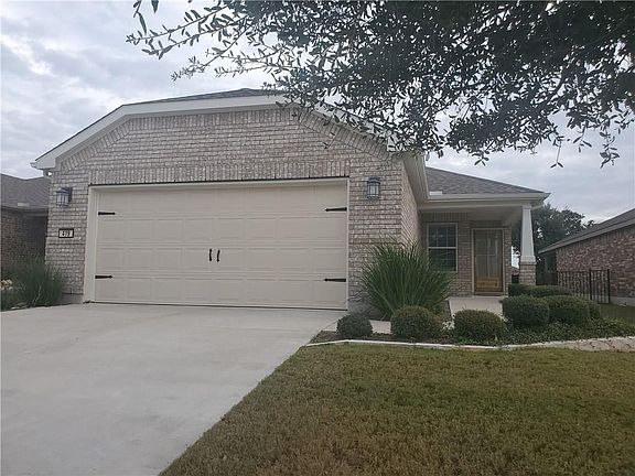 2nd image of 419 Holiday Creek Ln