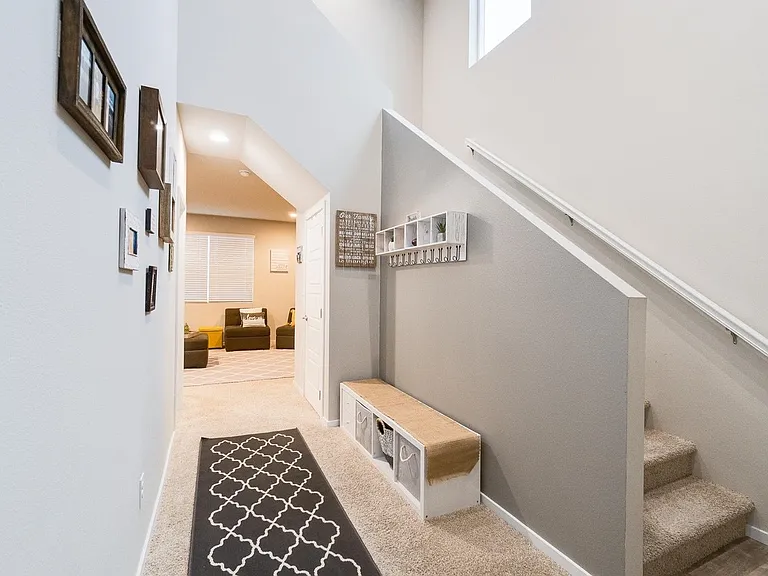 1015 N Viewmont Rd — Photo 3