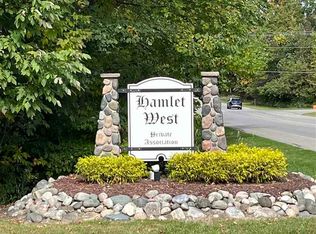 37 Royalview Rd, Harbor Springs, MI 49740