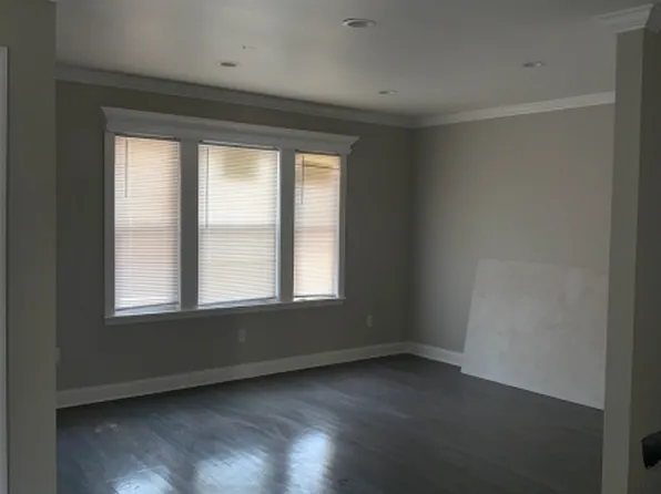 21 N 17th St, East Orange, NJ 07017