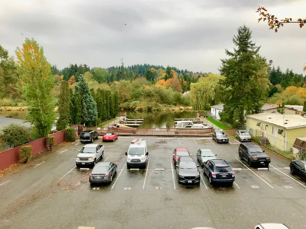 7217 NE 175th St Unit 215, Kenmore, WA 98028