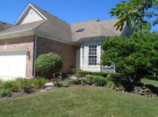 1N184 Mission Ct, Winfield, IL 60190