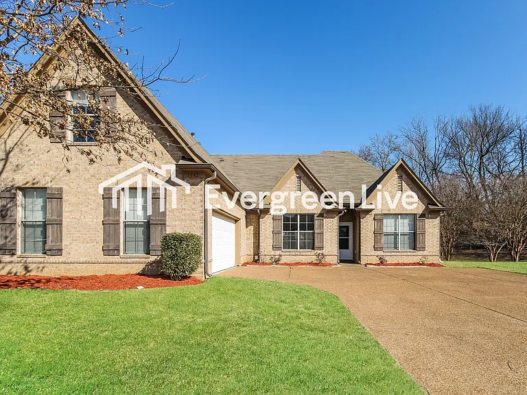 7942 Ivy Lake Ln — Photo 1