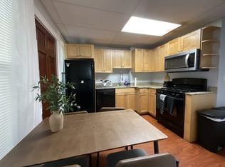 8 7th St #2A, Cambridge, MA 02141