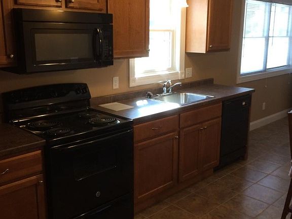 4th image of 7 Woodruff St #1