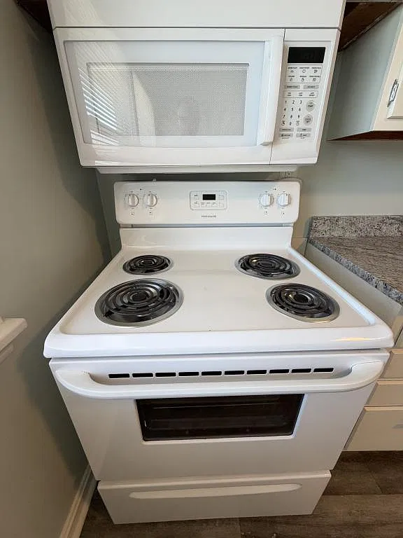2905 Abigail Dr #4 — Photo 4