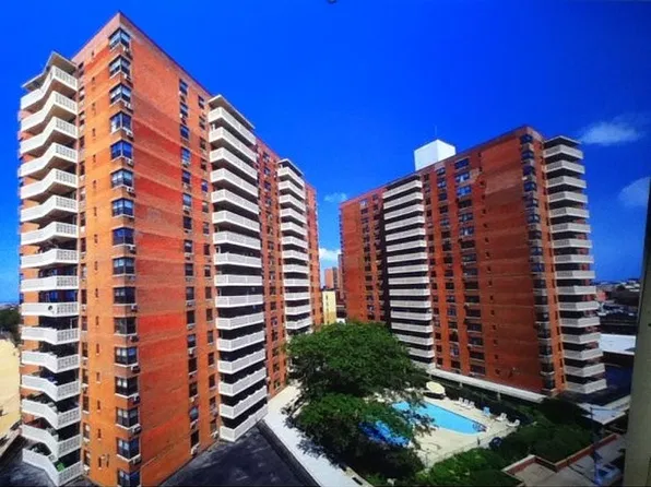 40 Brighton 1 Rd Unit 1G/H, Brooklyn, NY 11235