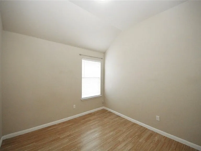 3728 Pine Needle Cir — Photo 10