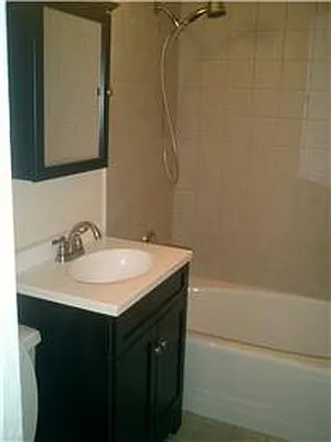 Rented by RELO REDAC INC. | media 27