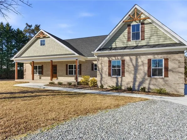 6922 Charnel Ln, Climax, NC 27233