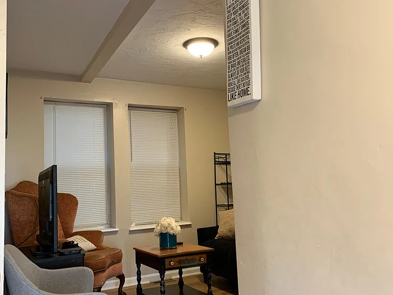 1227 Sea St #1 — Photo 12