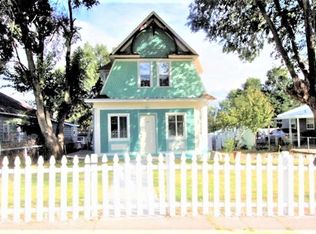 905 S 4th St, Raton, NM 87740