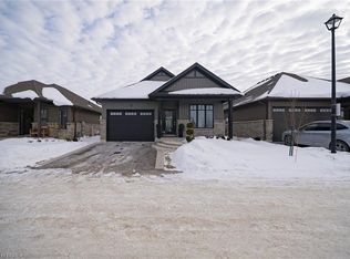 24 Craddock Blvd #8, Haldimand County, ON