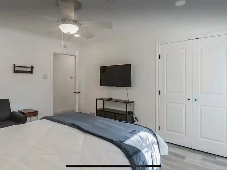 8201 Forest Ridge Dr — Photo 21