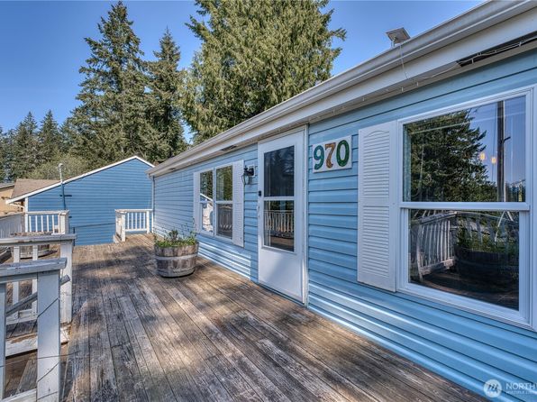 970 E Trails End Dr, Belfair, WA 98528