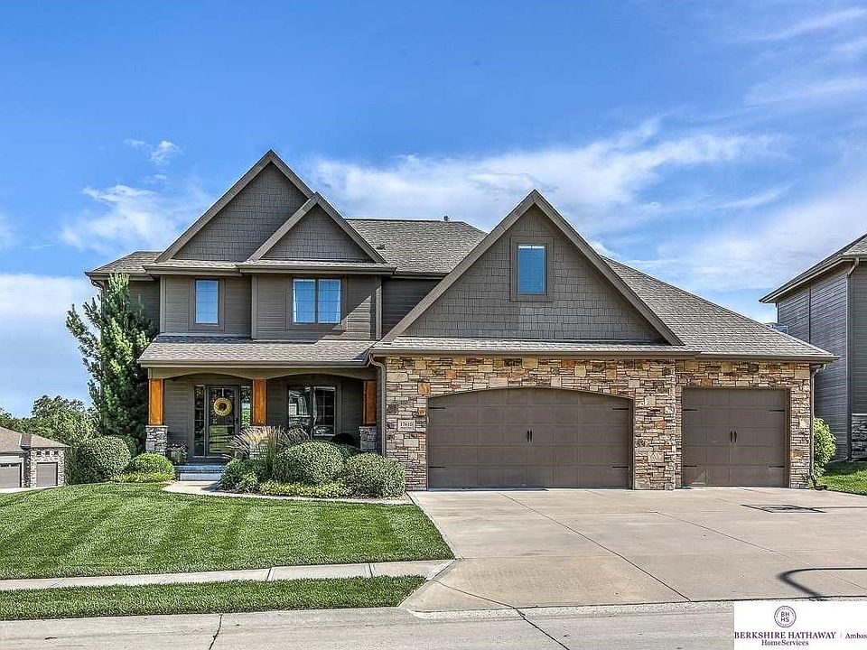 1st image of 17610 Miami Cir