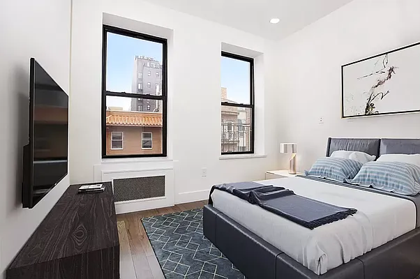 Rented by REAL New York | media 12