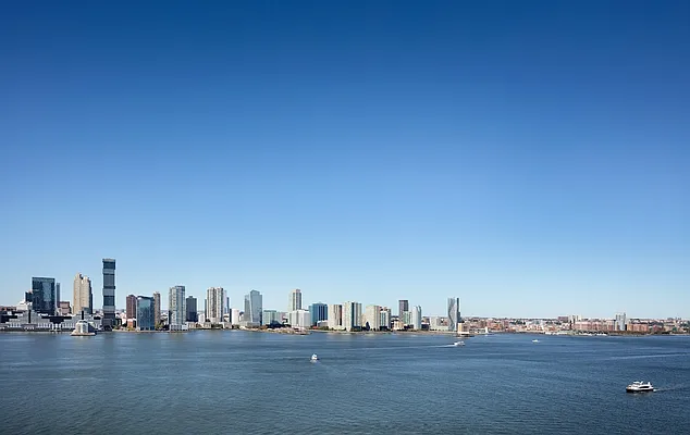 Rented by Related Rentals | media 21