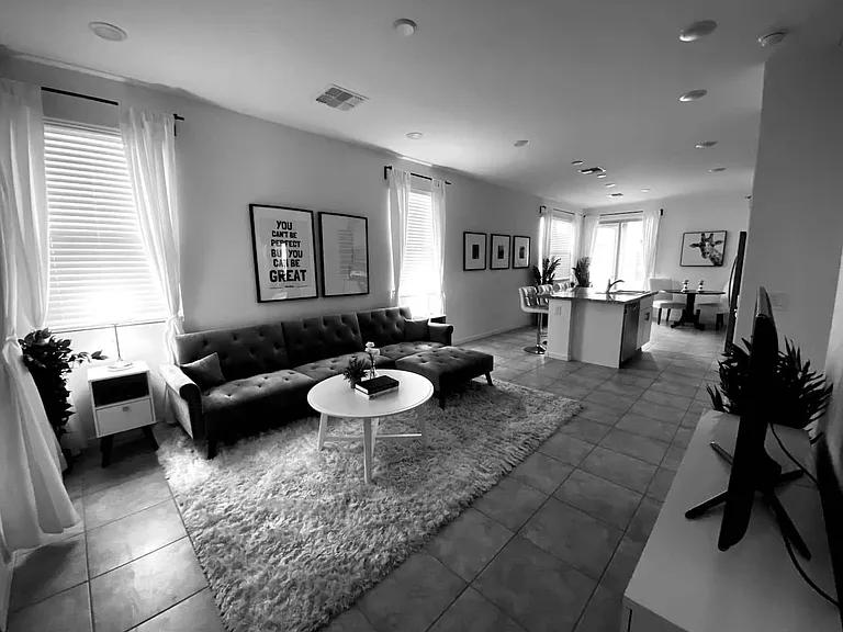 40525 W Hillman Dr — Photo 11
