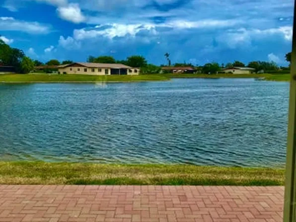 6333 Stanley Ln, Delray Beach, FL 33484