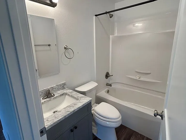 1214 Mosinee Ave — Photo 35