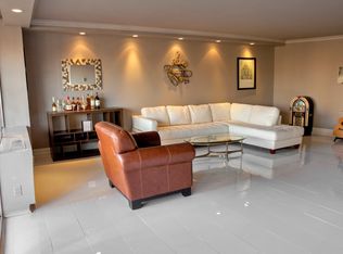 5 Horizon Rd APT 204, Fort Lee, NJ 07024