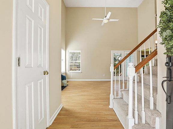 4th image of 1220 Stoneferry Ln