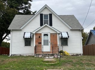 413 West Broadway, Trenton, IL