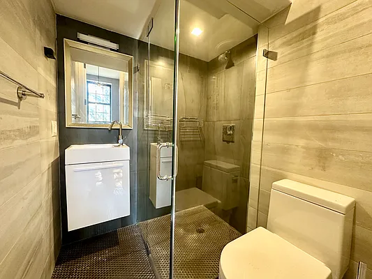 Rented by ABODE NYC LLC | media 27