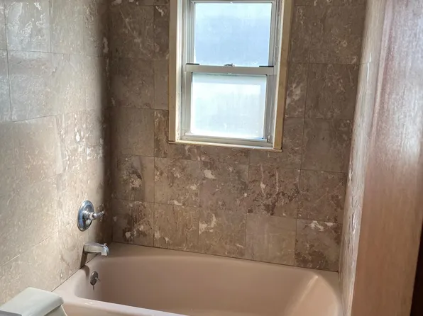 (undisclosed Address), Yonkers, NY 10701