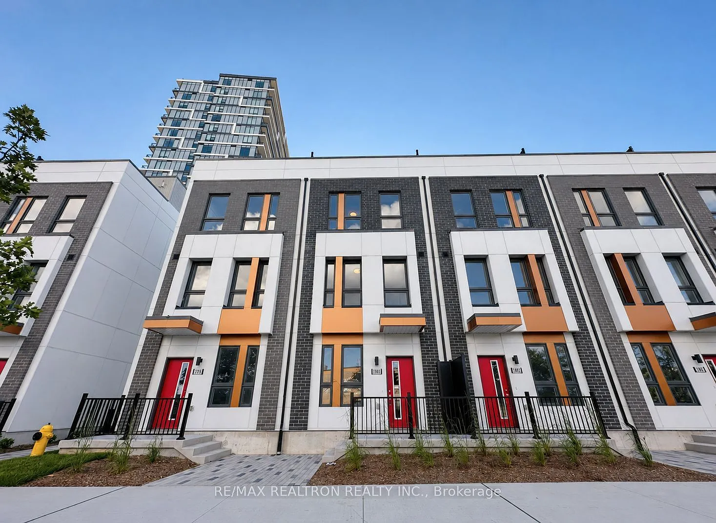 3 bed, $3,500 — Photo 1