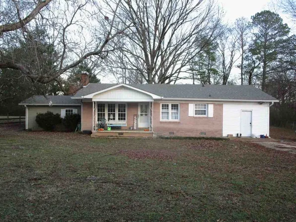 99 Blythe St, Savannah, TN 38372