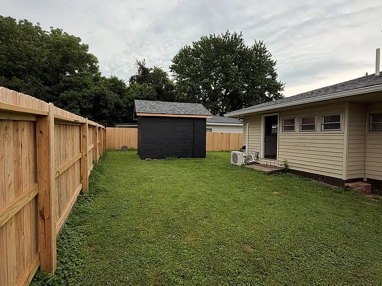 422 Harmon Hts — Photo 16