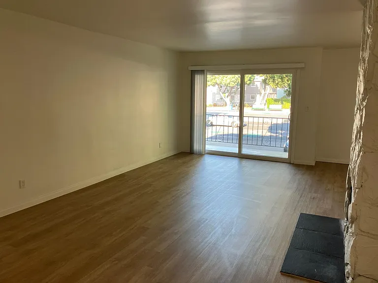 12628 Venice Blvd #1 — Photo 4