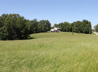 1695 Peine Rd, Wentzville, MO 63385