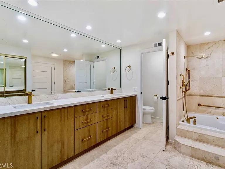 11774 Doral Ave — Photo 10