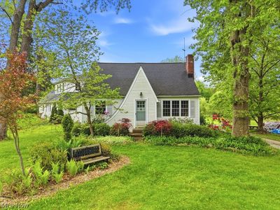 7429 Chagrin Rd, Chagrin Falls, OH, 44023