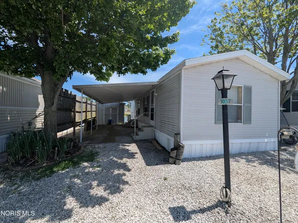 1057 E Sister Ln #Oak, Oak Harbor, OH 43449