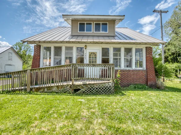 7485 Northland Dr, Stanwood, MI 49346