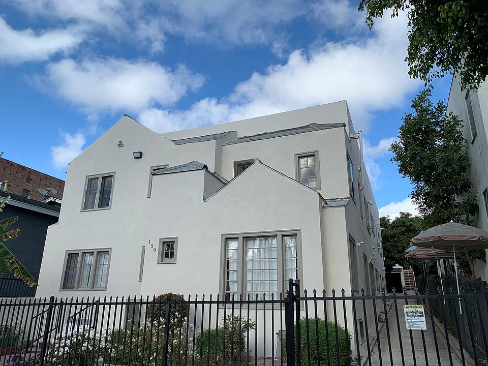 NEWLY REPAINTED EXTERIOR - FRONT ENTRANCE