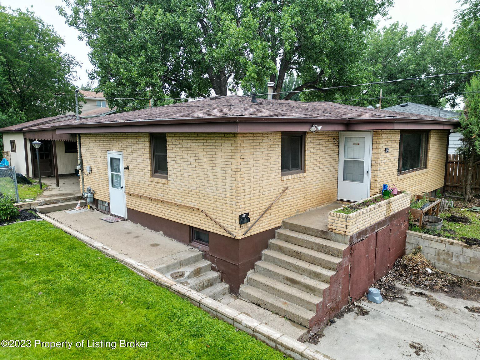 323 7th Ave E, Dickinson, ND 58601 MLS 23795 Zillow