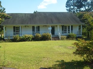 1275 Loop Rd, Raeford, NC 28376