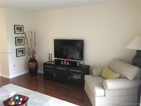 4th image of 3132 SW 128th Ave #156
