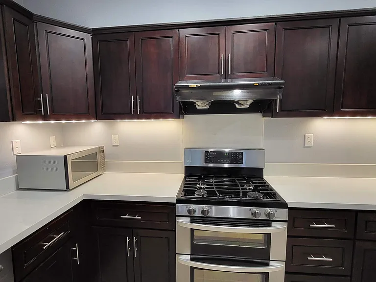 8 Tyler Pl — Photo 11